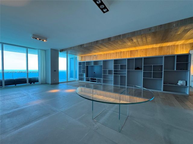 2711 S Ocean Dr 3404, Hollywood, FL 33019