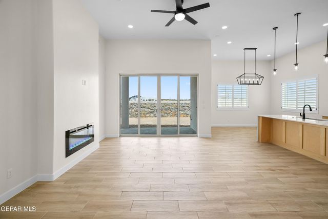 923 Dewsbury Way, El Paso, TX 79928