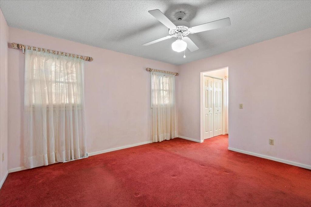 Image 31 of property listing at 698 Whispering Marsh Drive, Charleston, SC 29412