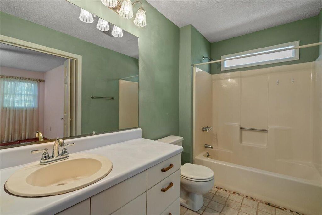 Image 33 of property listing at 698 Whispering Marsh Drive, Charleston, SC 29412