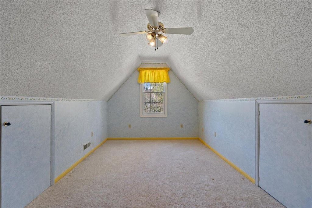 Image 40 of property listing at 698 Whispering Marsh Drive, Charleston, SC 29412