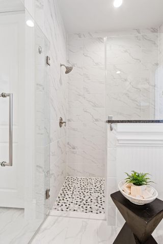 18 Karsten Creek Court, Spring, TX 77389