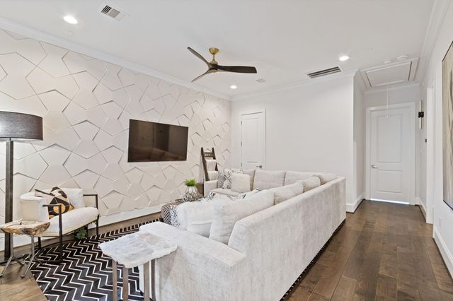 18 Karsten Creek Court, Spring, TX 77389