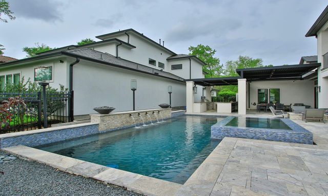 18 Karsten Creek Court, Spring, TX 77389