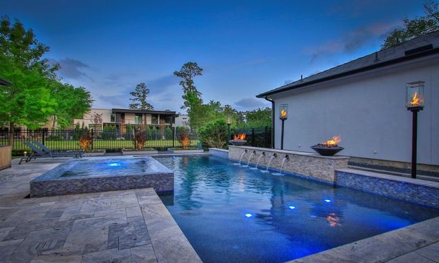 18 Karsten Creek Court, Spring, TX 77389