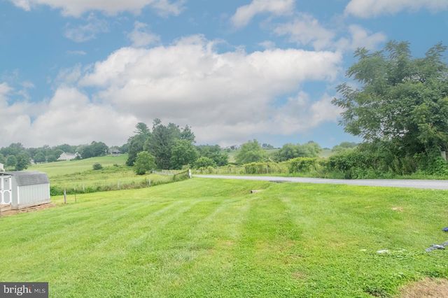 231 STATE RD, Avondale, PA 19311