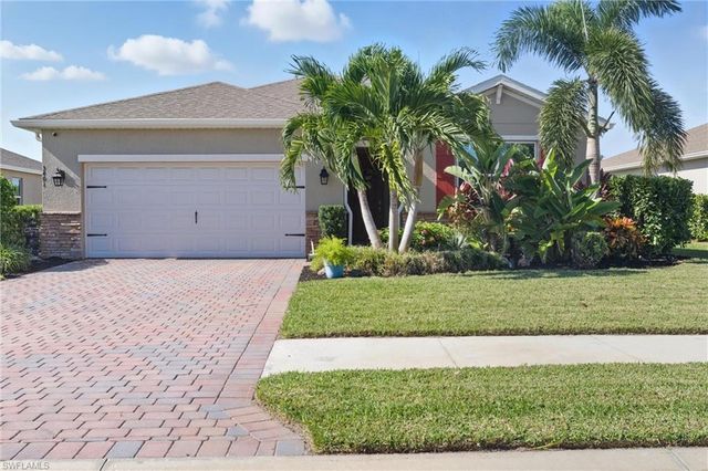 3401 Acapulco CIR, Cape Coral, FL 33909