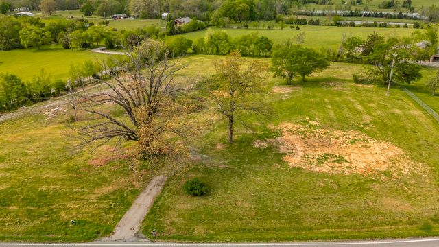 4444 Highway 76, Cottontown, TN 37048