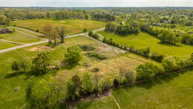 4444 Highway 76, Cottontown, TN 37048