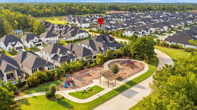 8143 Fenway Heights Dr, The Woodlands, TX 77389