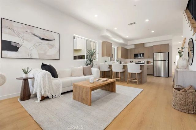 642 E Fairview Boulevard, Inglewood, CA 90302