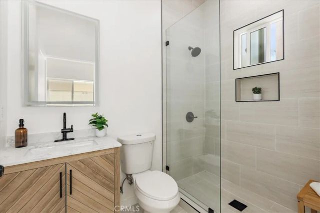 642 E Fairview Boulevard, Inglewood, CA 90302