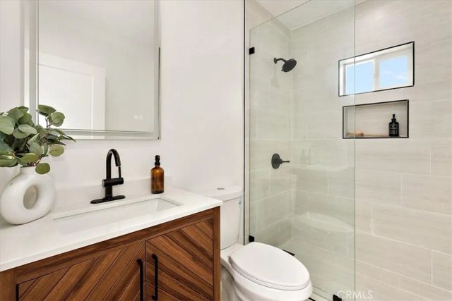 642 E Fairview Boulevard, Inglewood, CA 90302