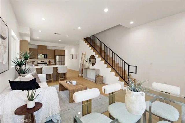 642 E Fairview Boulevard, Inglewood, CA 90302
