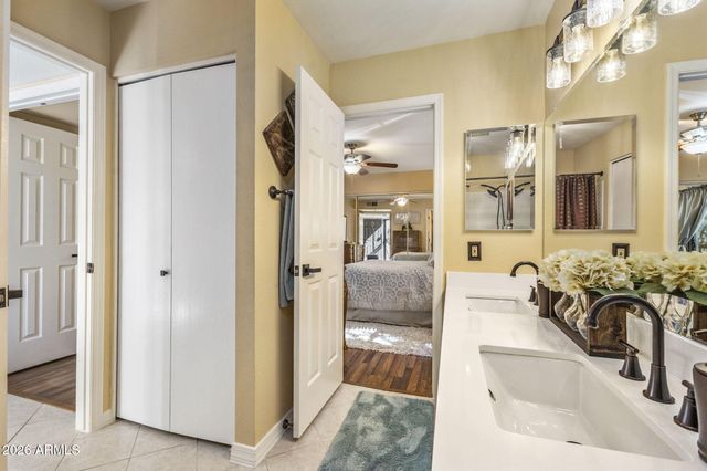 9342 E PURDUE Avenue 234, Scottsdale, AZ 85258