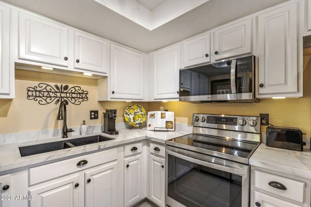 9342 E PURDUE Avenue 234, Scottsdale, AZ 85258