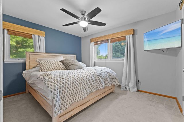784 Creek Avenue, Mendota Heights, MN 55120