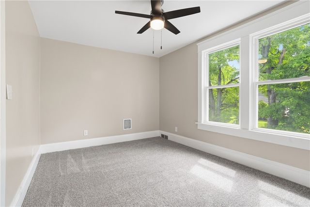 939 Marshall Ave, New Castle, PA 16101