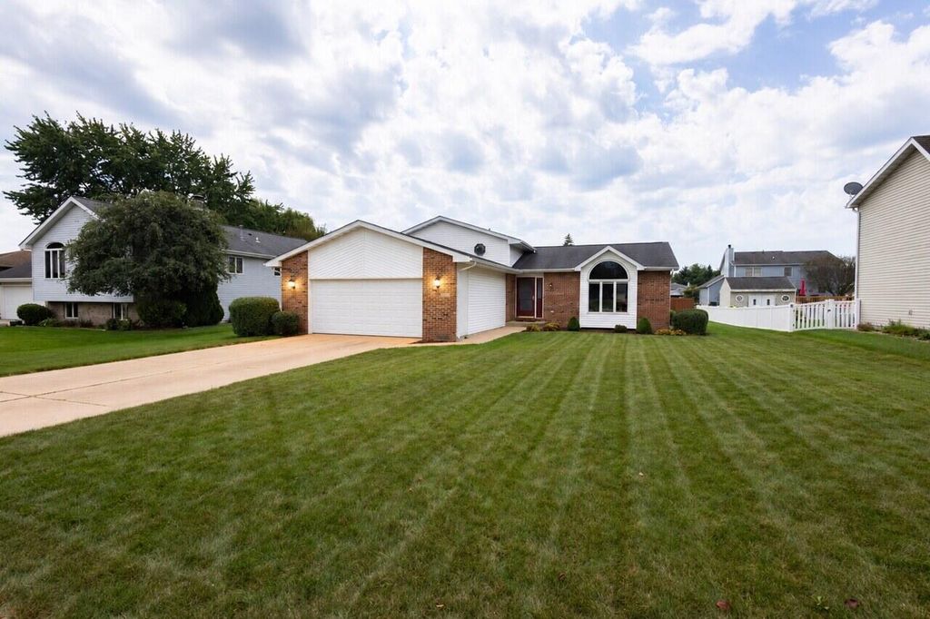 4931 Cardinal Court, Schererville, IN 46375