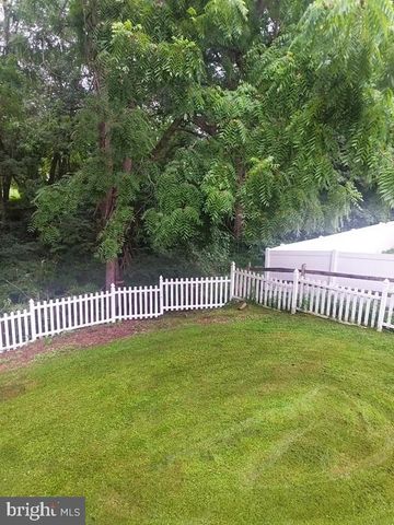 28 WORRAL CT, Newark, DE 19711