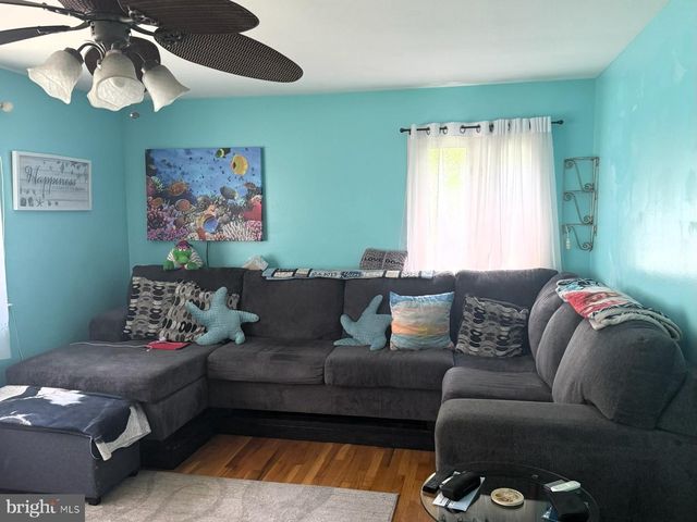 28 WORRAL CT, Newark, DE 19711