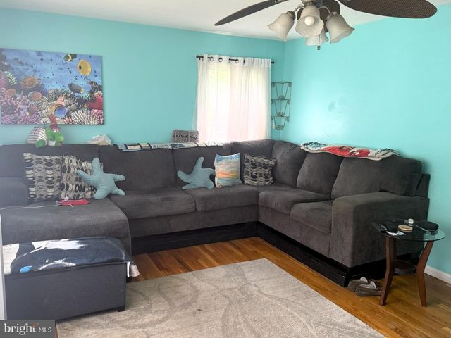 28 WORRAL CT, Newark, DE 19711
