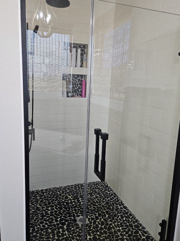 361 Private Road 7327, Emory, TX 75440