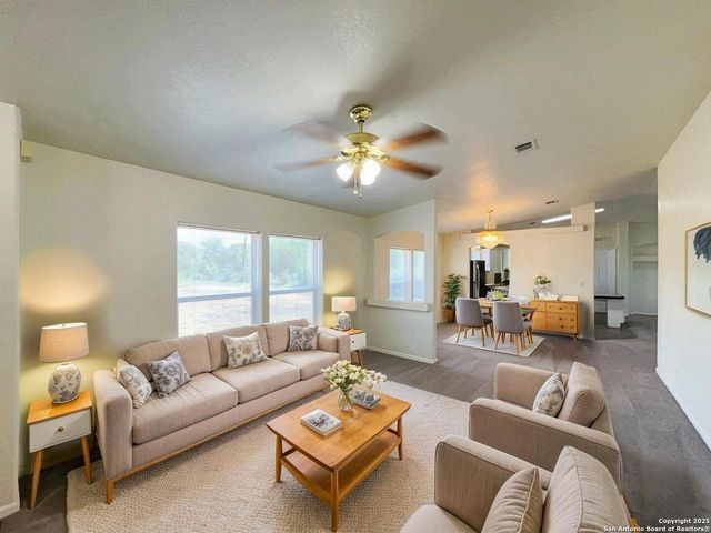 9611 HILDEBRANDT RD, San Antonio, TX 78222