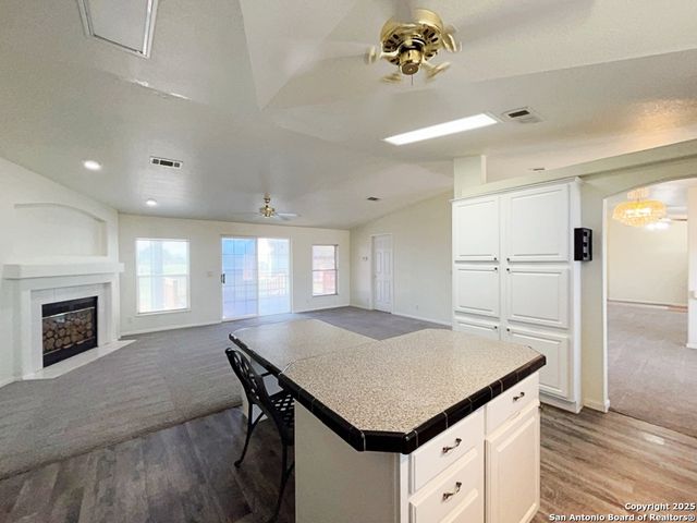 9611 HILDEBRANDT RD, San Antonio, TX 78222