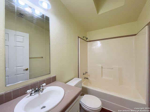 9611 HILDEBRANDT RD, San Antonio, TX 78222