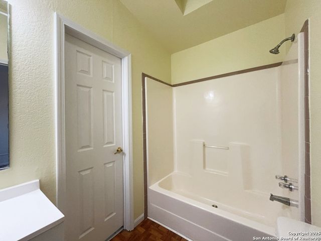 9611 HILDEBRANDT RD, San Antonio, TX 78222