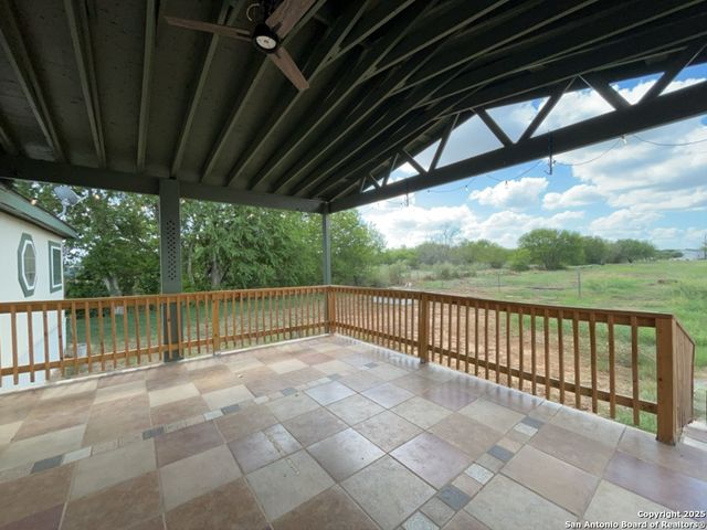 9611 HILDEBRANDT RD, San Antonio, TX 78222
