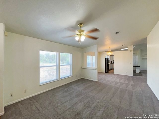 9611 HILDEBRANDT RD, San Antonio, TX 78222