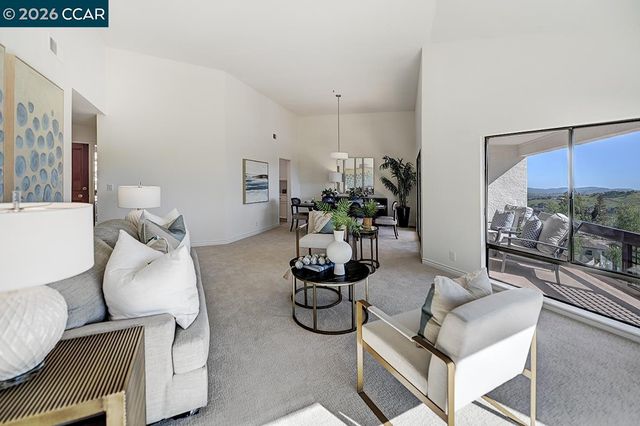 3318 Ptarmigan Dr 3C, Walnut Creek, CA 94595