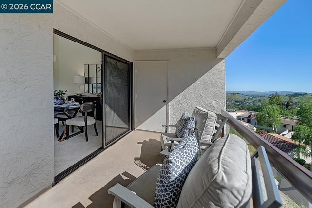 3318 Ptarmigan Dr 3C, Walnut Creek, CA 94595