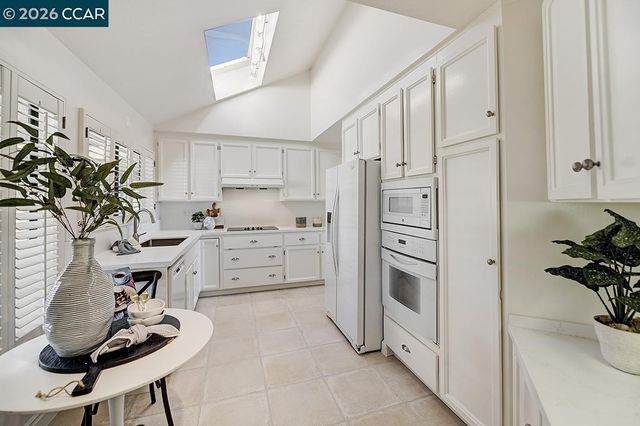 3318 Ptarmigan Dr 3C, Walnut Creek, CA 94595