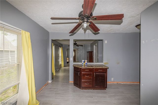 124 E 32nd Street, Lorain, OH 44055