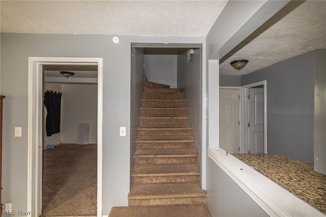 124 E 32nd Street, Lorain, OH 44055
