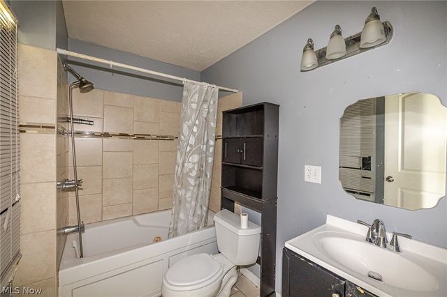 124 E 32nd Street, Lorain, OH 44055