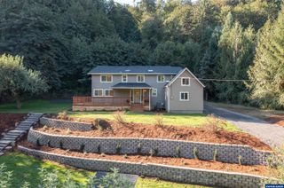 43083 Island Inn Dr, Lebanon, OR 97355