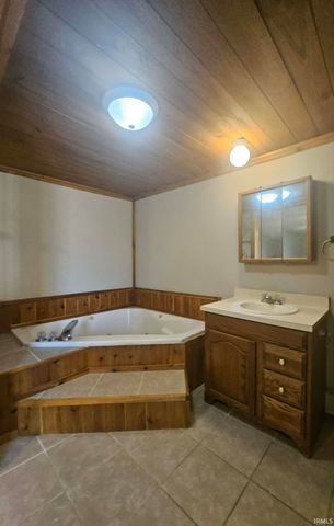 4379 W 250 S, Russiaville, IN 46979