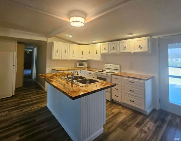 4379 W 250 S, Russiaville, IN 46979