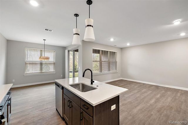 11386 Langfeld Spur, Brighton, MI 48116