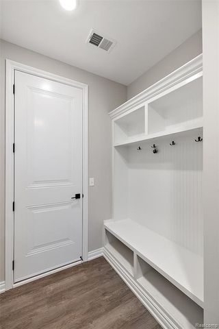 11386 Langfeld Spur, Brighton, MI 48116