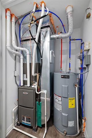 11386 Langfeld Spur, Brighton, MI 48116