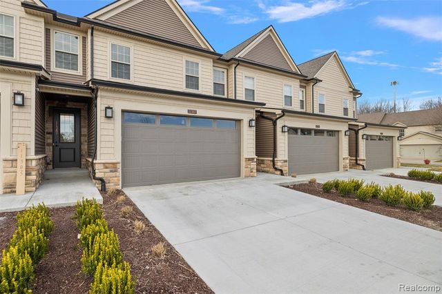 11386 Langfeld Spur, Brighton, MI 48116