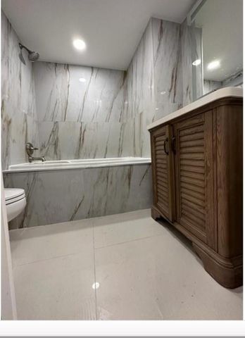 6200 NW 2nd Avenue 118, Boca Raton, FL 33487