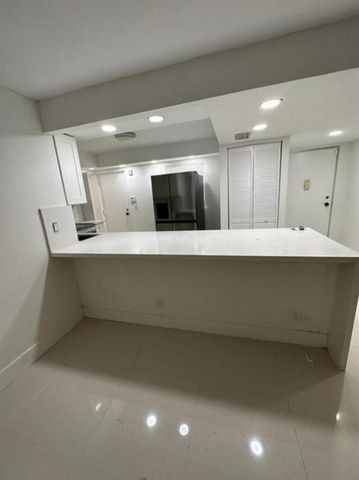 6200 NW 2nd Avenue 118, Boca Raton, FL 33487