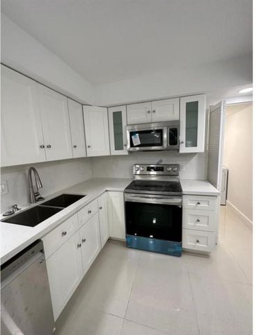 6200 NW 2nd Avenue 118, Boca Raton, FL 33487