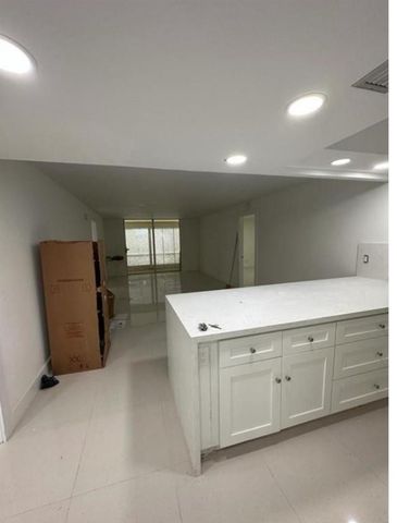 6200 NW 2nd Avenue 118, Boca Raton, FL 33487